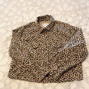 American Eagle cropped cargo animal print buttonup